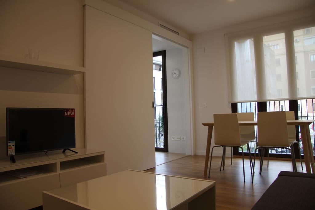 Apartamentos Hiedra Y Tapineria Mercado Central Valence Extérieur photo